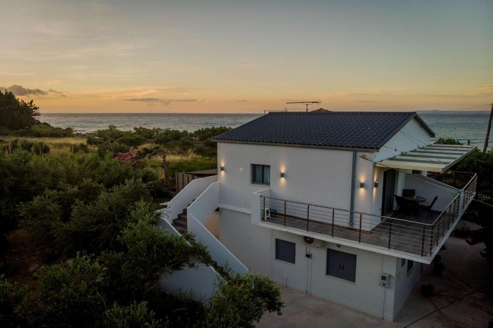 Casa Di Mare - Studios And Apartments On The Beach Vasilikí المظهر الخارجي الصورة